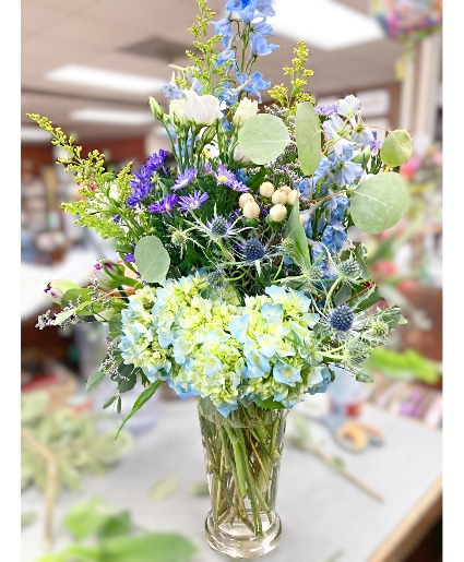 FLOWERLAND Shades of Blue Arrangement 