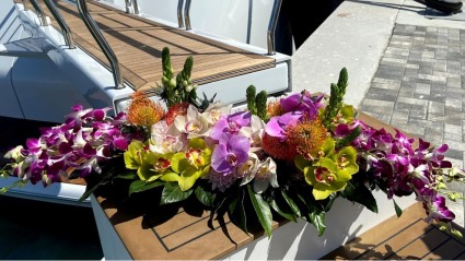 Eleanor Roosevelt Yacht Club Tropical Centerpiece
