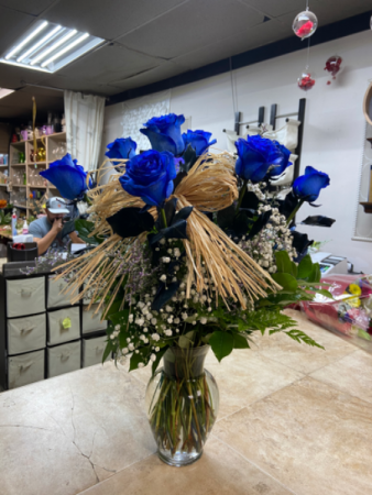 Blue roses Blue roses vases