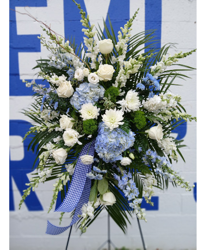 Blue Sky  Blue White Standing Spray 