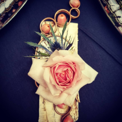 Blush and Navy Body flowers