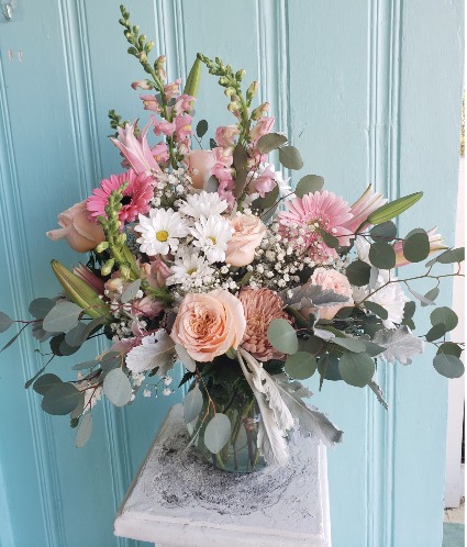 BLUSH BOMB FLOWER ARRANGEMENT
