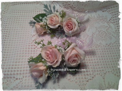 "The Set" Spray Roses  Wrist Corsage & Boutonniere