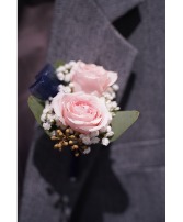 Blush Roses  Magnetic Boutonniere
