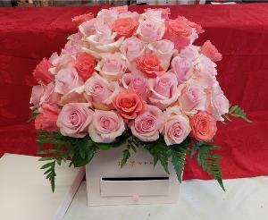 BLUSHING WHITE BOX ANNIVERSARY