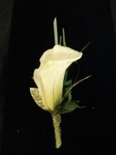 BO-3 Calla Lily Boutonniere Boutonniere