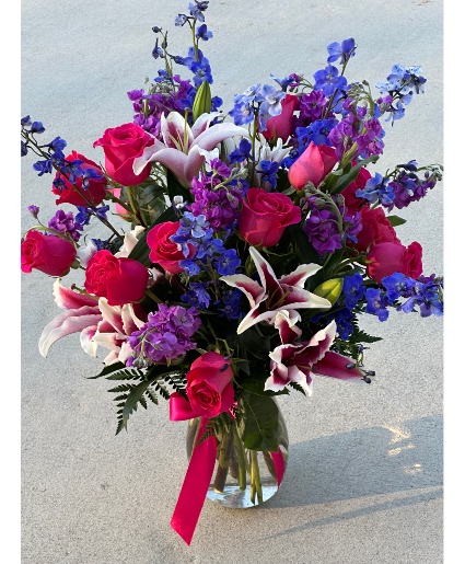 Boldly Beautiful  Vase Arrangement 