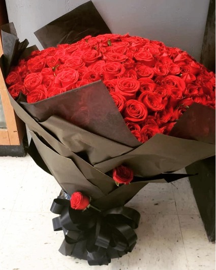 BOUQUET 150 ROSES BOUQUET 150 ROSES