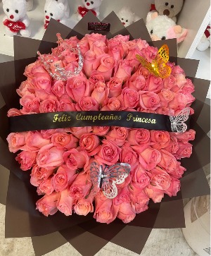 Bouquet: All pink roses Bouquet made of 100 pink roses 