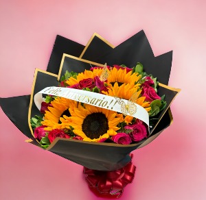Bouquet of  24 hot pink roses with 5 sunflowers 