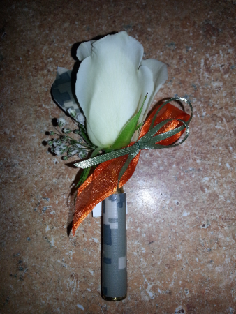 BOUT #1 W/MATCHING CORSAGE 