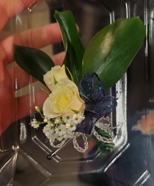 Boutonniere Prom, Homecoming, or Dance