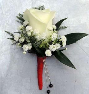 Boutonniere wearable flowers