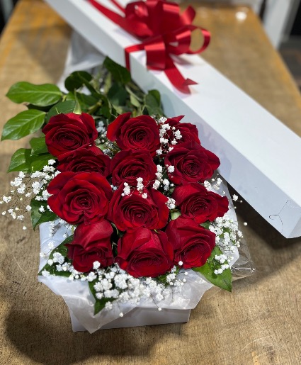 Say it in RED - Romantic signature Rose Box Valentines Special