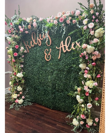 Boxwood backdrop Fresh floral