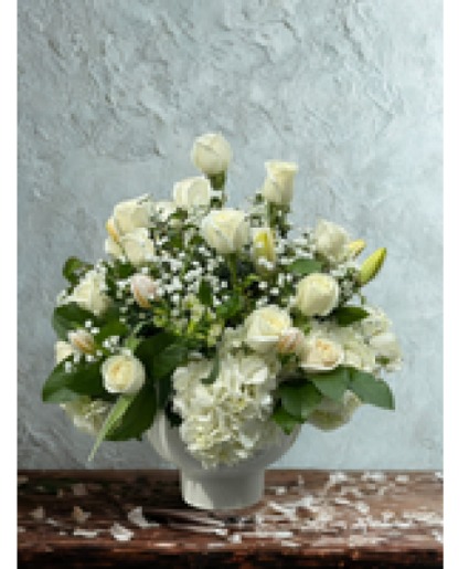 Breath of Clouds Vase Arrangement 