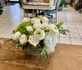 Breezy Kiawha Ceramic Arrangement