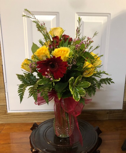 Breezy Roses vase