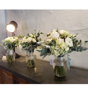 ELEGANT PARTY BRIDESMAID BOUQUET