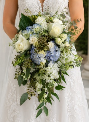 NORI BRIDAL BOUQUET CASCADING DESIGN