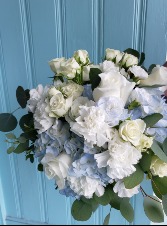 LUCIA BRIDAL BOUQUET TRADITIONAL DESIGN