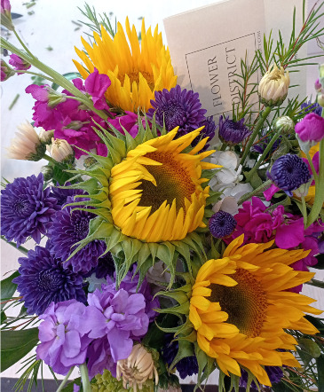 Bright and Colorful  Arrangement in Glastonbury, CT | THE FLOWER DISTRICT