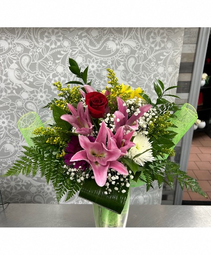 Bright Delight  Bouquet  No Vase 