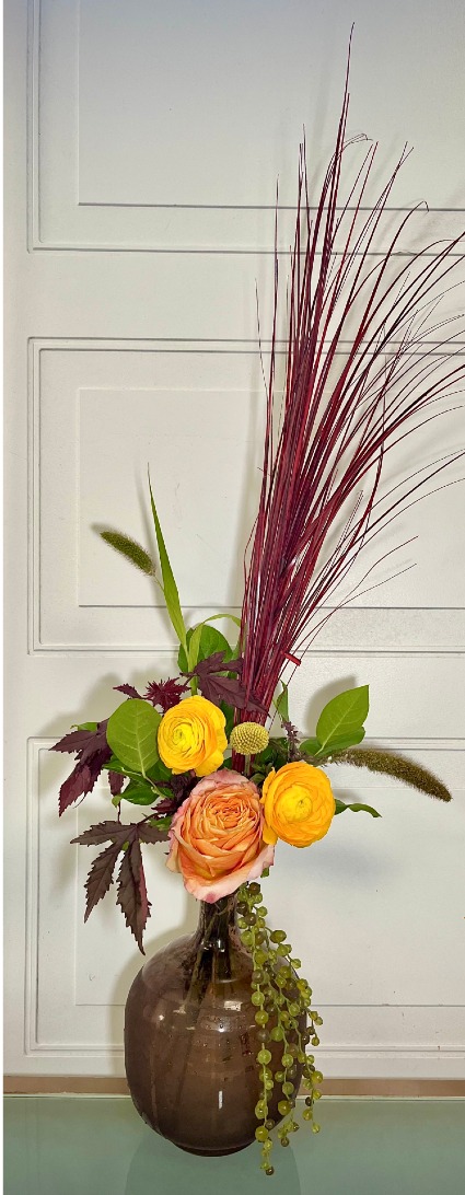 Bubble Bud Vase Arrangement