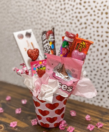  Bucket O' Sweets Arrangement in Granbury, TX | Domino's Blooms