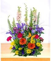 Radiant: Rhonda's Garden Tray Arrangement