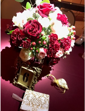 BURGUNDY GOLD CENTERPIECE WEDDING
