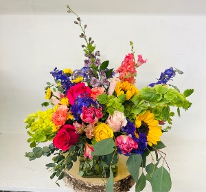 Bursting in colors Arrangement 