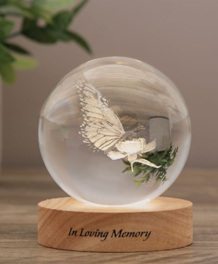 Butter Fly Whisper Crystal Globe