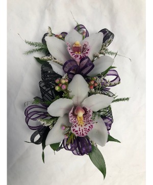 C-27 Orchid Corsage 