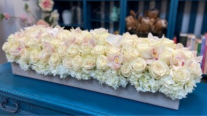 Café Terrace at Night Luxury | Modern Flowers
