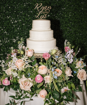 Cake Flowers - Meadow Style Wedding