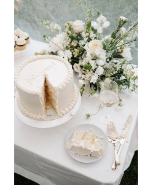 Cake table pieves 