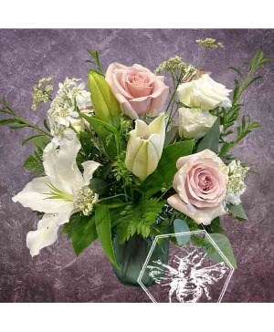 Calm and Elegant Vase  Designers  choice