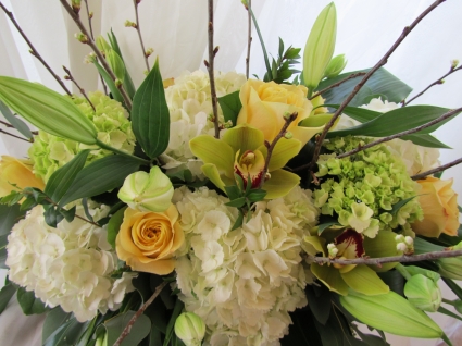 CALMING GARDEN  Floral Arrangement