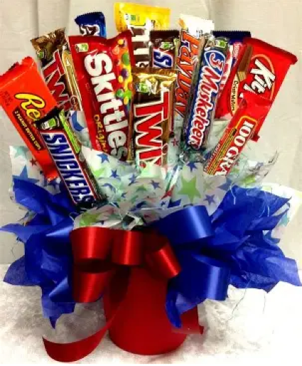 CANDY BAR ARRANGEMENT BIRTHDAY