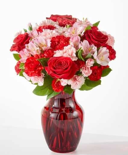 Candy Kiss Bouquet V5636 in Ovid, NY - Fingerlakes Florist