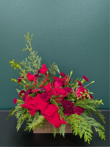 Cardinal Christmas Box  in Tottenham, ON | TOTTENHAM FLOWERS & GIFTS