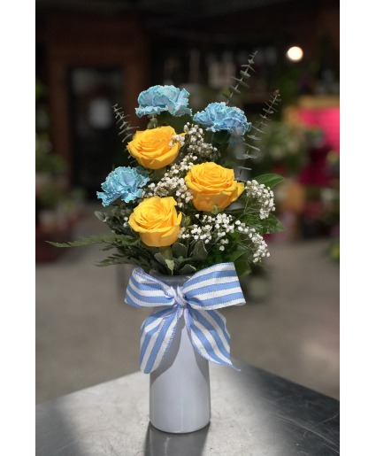 Carnations & Roses Flower Arrangement 