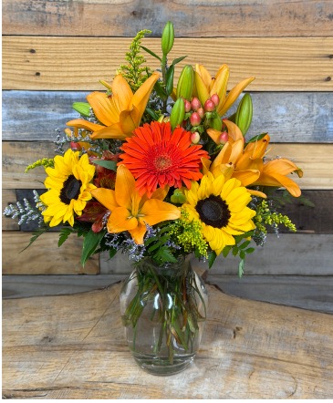 Carolina Sunshine Harvest Flower Arrangement in Moncks Corner, SC | Mama and Me Flowershack