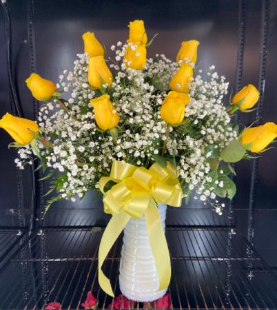 Cauley's Dozen Yellow Roses 