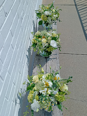 Trio Collection Designer's Choice in Glastonbury, CT | THE FLOWER DISTRICT