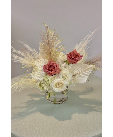 Centerpiece  in Laurel, MT | PLANTASIA FLOWERS, PLANTS & GIFTS