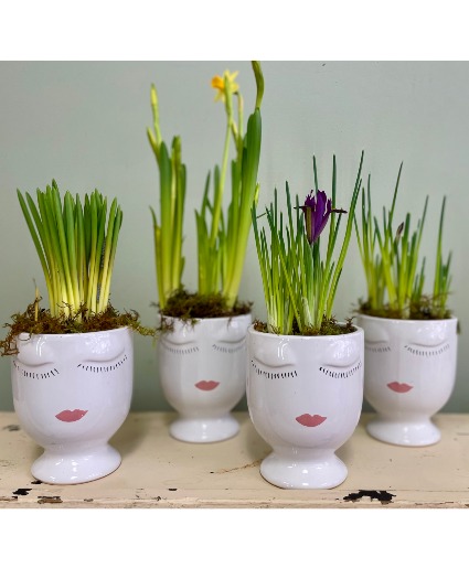 Ceramic Face Planter with Blooming Spring Bulbs 