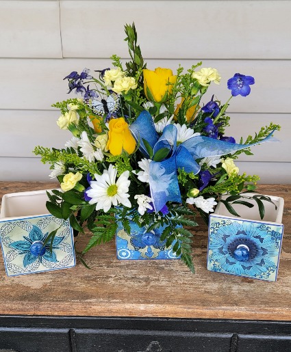 Ceramic tile drawer Vase Arrangement 