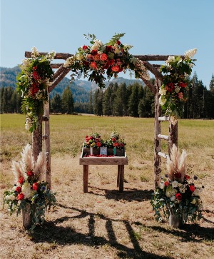 Ceremony Arbor Decor 